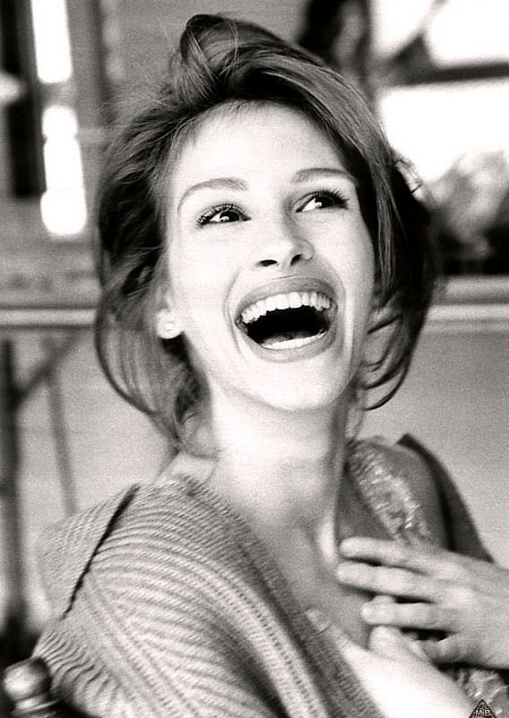 Happy birthday to America\s sweetheart and my forever girl crush Julia Roberts!   