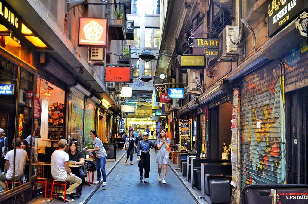 Melbourne laneways 🚶#Melbourne #melbournefoodie #lovemelbourne #thisismelbourne #visitmelb… ift.tt/1RCkaZZ