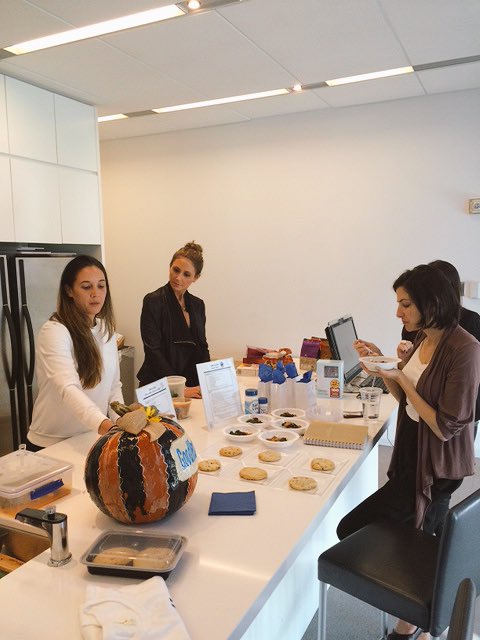chefleahcohen's tweet photo. The guests were nomming on some delicious snacks at the @goodhousemag thanks to @enjoysalt4life! #PracticeSafeSalt https://t.co/Ln621m9r4G