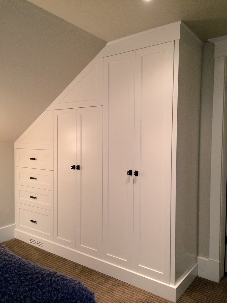 TWCabinets's tweet photo. This is what custom looks like! https://t.co/ybjB5pncFp