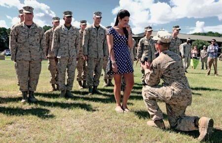 YouWereMissed's tweet photo. He waited 7 months to get down on one knee ❤️ https://t.co/P0AJFTOLPF
