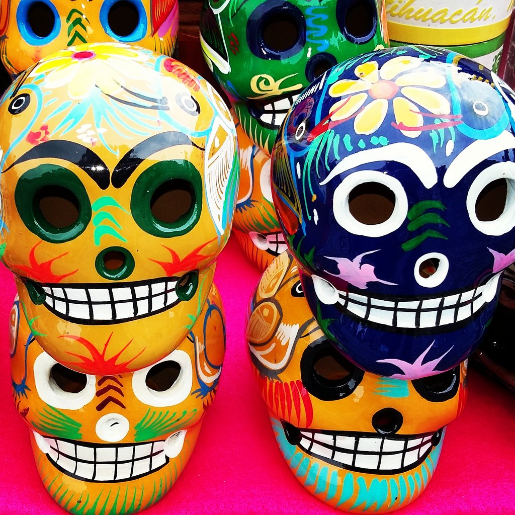 DianaVidalG's tweet photo. #cráneos #calaveritasdecolores https://t.co/sxrCkDY6Cr