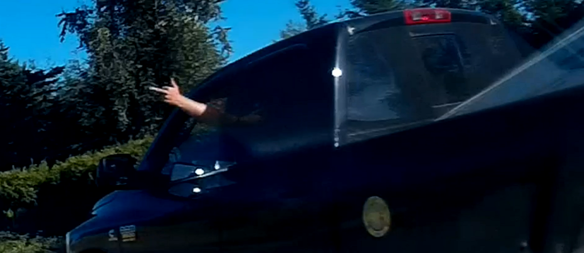 DashCamCanuck's tweet photo. Road rage in Vancouver! @BDofVancouver #angryman https://t.co/TcPQ9BhNyT