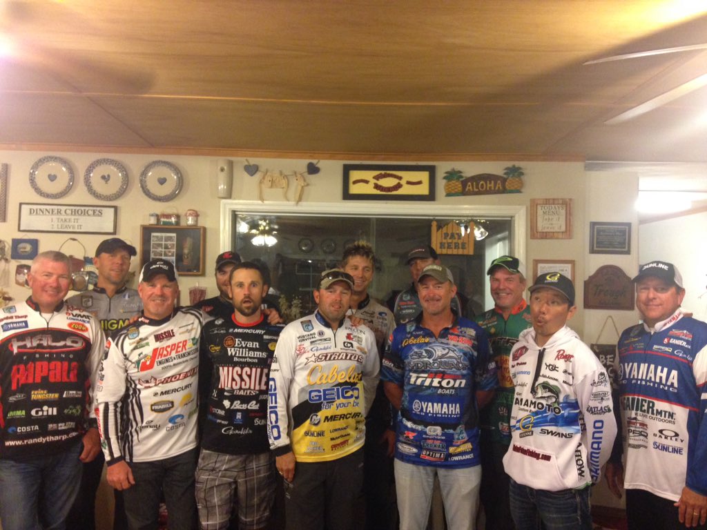 ShinFukae's tweet photo. Funny faces photo shoot. Guess who did a good job, @crewsmissile @StratosMike @AMartFishing or myself? @BASS_nation https://t.co/rkKfInFMRJ