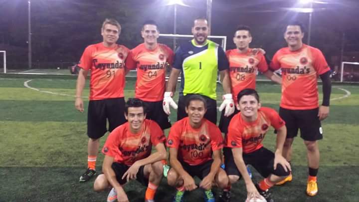 BarCoyundas's tweet photo. Aceptamos retos #CoyundasTeam @DavidRaton93 @etoo_0803 @naranjo_alvaro @calosquesada91 @ksolis04 @chano2711 @varohu https://t.co/OiSLM8lBSm
