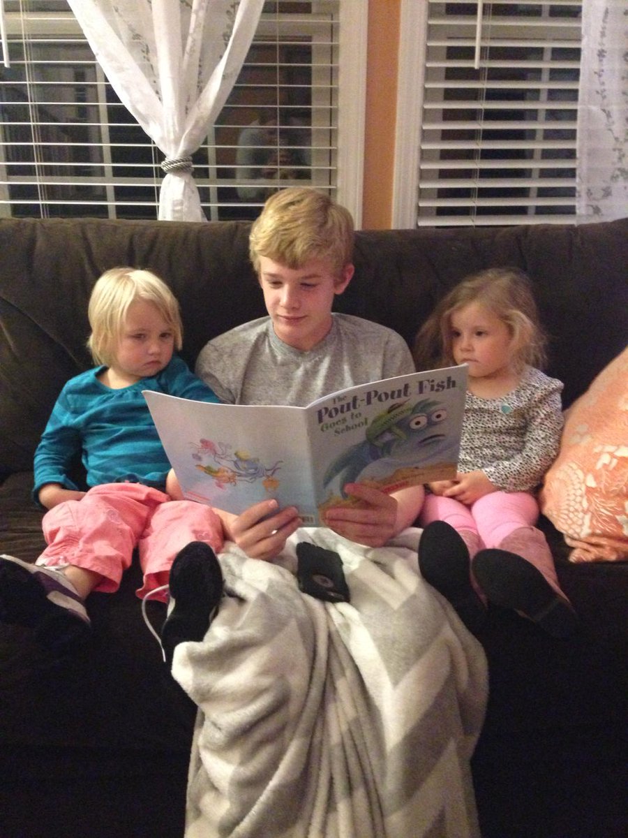 BenMarkley1's tweet photo. #Breadbreakers dinner with friends from @CenterUnitedMC tonight. Austin ended up reading to the little ones! https://t.co/0R0kCV5y03