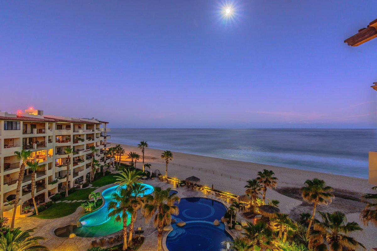 TheCaboChannel's tweet photo. I shot El Zalate 601  gorgeous beachfront penthouse  @CMBuchanan - @SnellRealEstate - album https://t.co/yMb27l1SZW https://t.co/HtvmAWgvMz