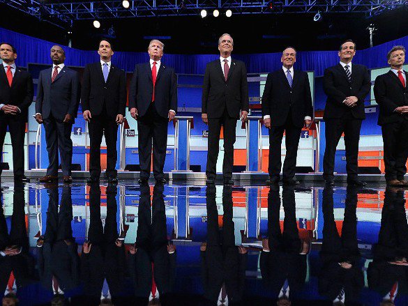 Libertea2012's tweet photo. RT @BernieSanders Which one will the billionaire class choose? #TheirMoneyTheirVote #GOPDebate… https://t.co/e6XF98lbXf