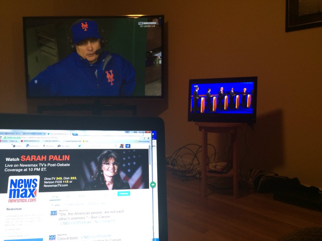 ronvarrial's tweet image. Fun multi-tasking. #WorldSeries on one tv, #CNBCGOPDebate on another. #GOPTwitter #metstwitter going strong