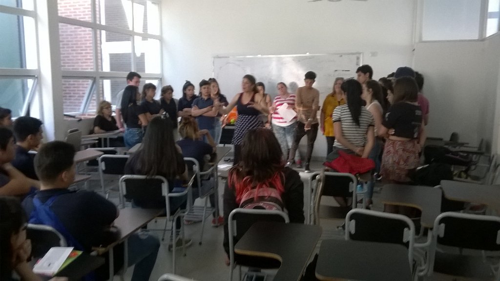 CPALanus's tweet photo. Jornada Adolescencia LanusMas de 200 jóvenes participaron de talleres en la unla https://t.co/D15fXSHAra