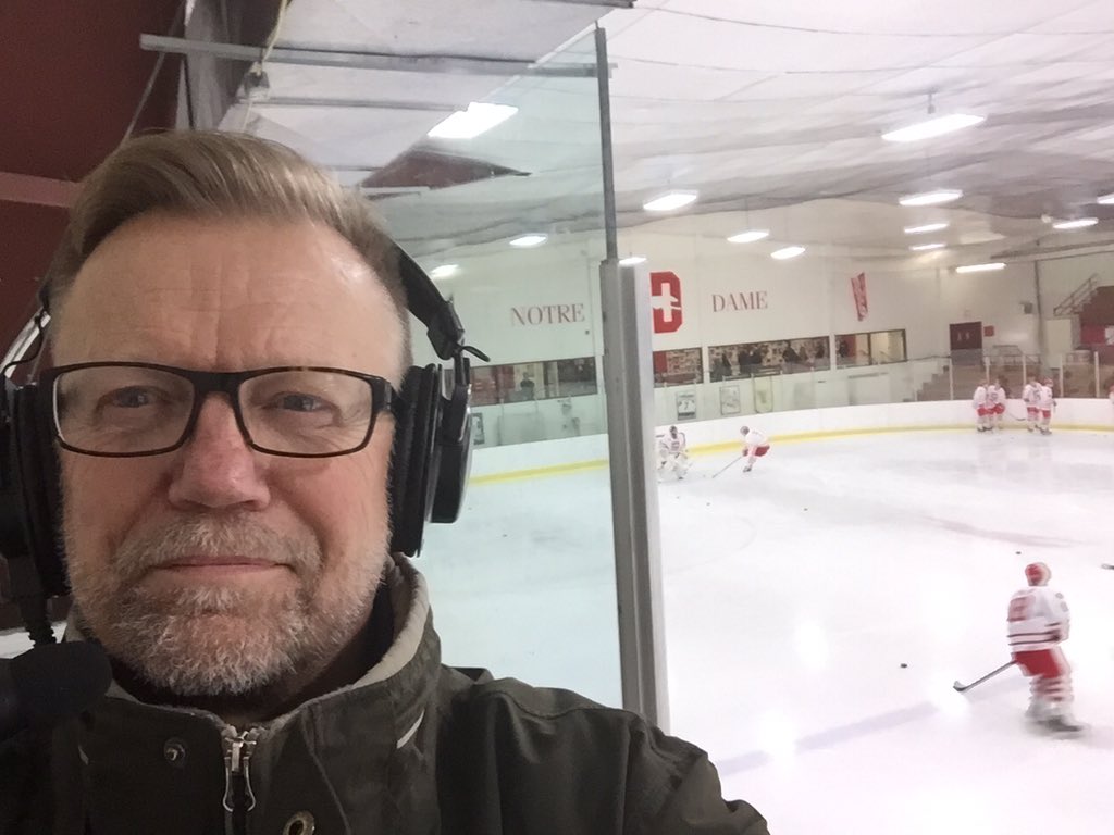 rha4591's tweet photo. Almost game time on gametimeradio.ca.   Hounds-Bombers 8pm https://t.co/VYqbNd4nYn
