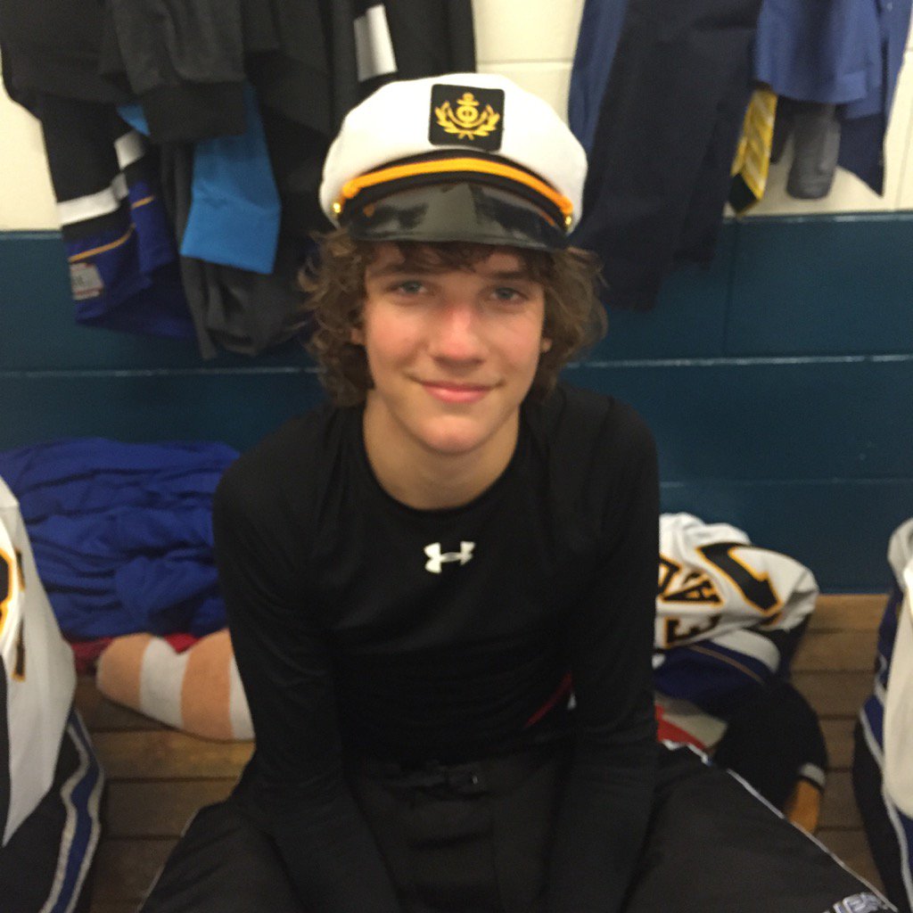_barnzy96's tweet photo. @STAMidgetAAA r off the schneid with 1st W of season Skipper was Daigneault with the hatty #STAndUnited #teameffort https://t.co/e9yY9I56f9