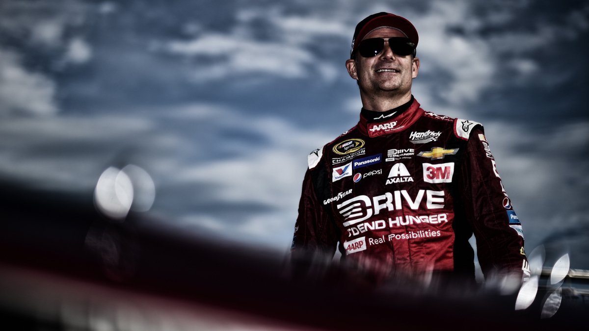 Lifetime24Fan's tweet photo. RT @Drive2EndHunger We will sure miss @JeffGordonWeb - https://t.co/NIHUnYShyx https://t.co/5TDQOozGj0