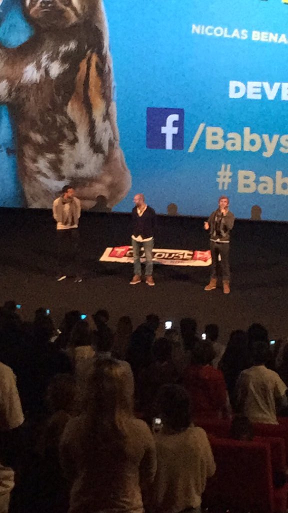 DimitriVaillant's tweet photo. @DimitriVaillant: @PhilippeLacheau @JulienArruti @TarekBoudali Super avant première à Labège pour Babysitting 2 👌 https://t.co/4M0iYpvQrE