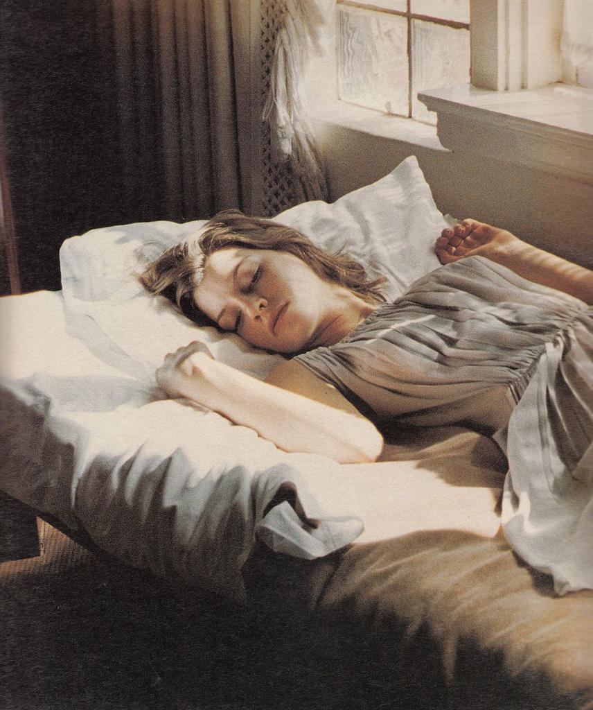 Сон арт. Спящие видят только сны. Спать в темноте. Видеть сны. Сон арт.