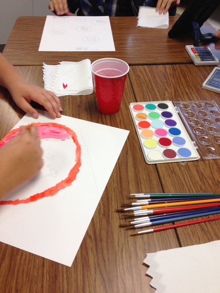 ms_escalante's tweet photo. Pop art! @kjhskolts #petk12 #SoCC #FavoriteHalloweenCandy #pinterestideas https://t.co/hl2T7s90hy