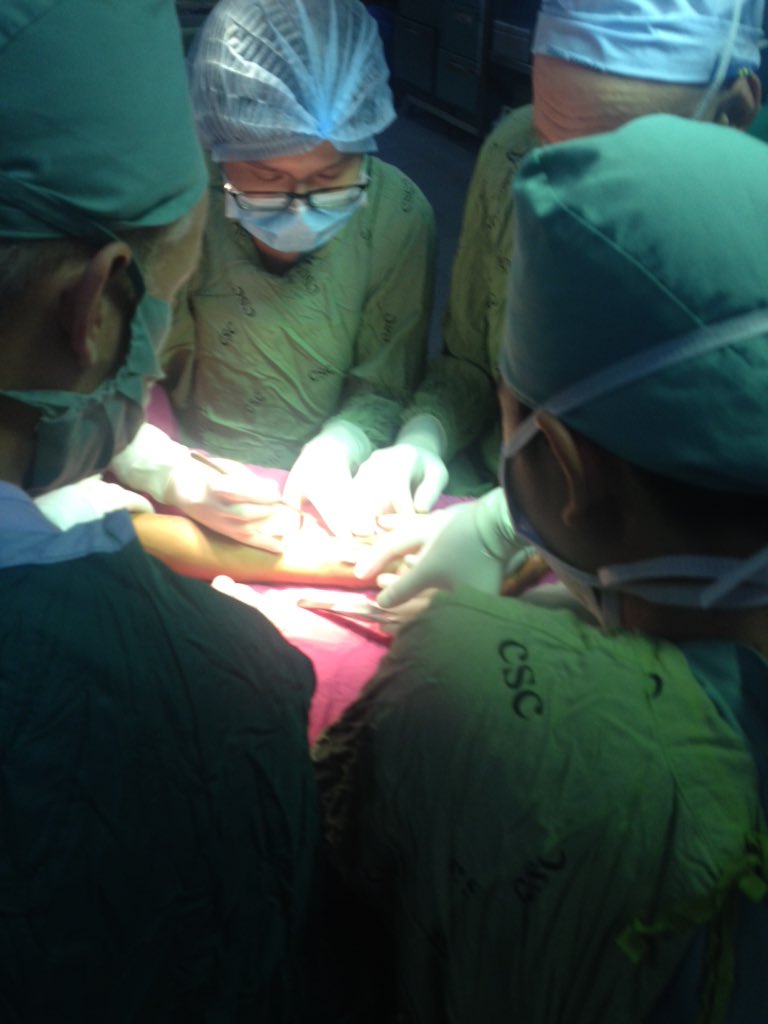 BFIRSTraining's tweet photo. #plasticsurgery training in process! #electricalburn #nerveinjury #education https://t.co/dF6Ht2nbuL