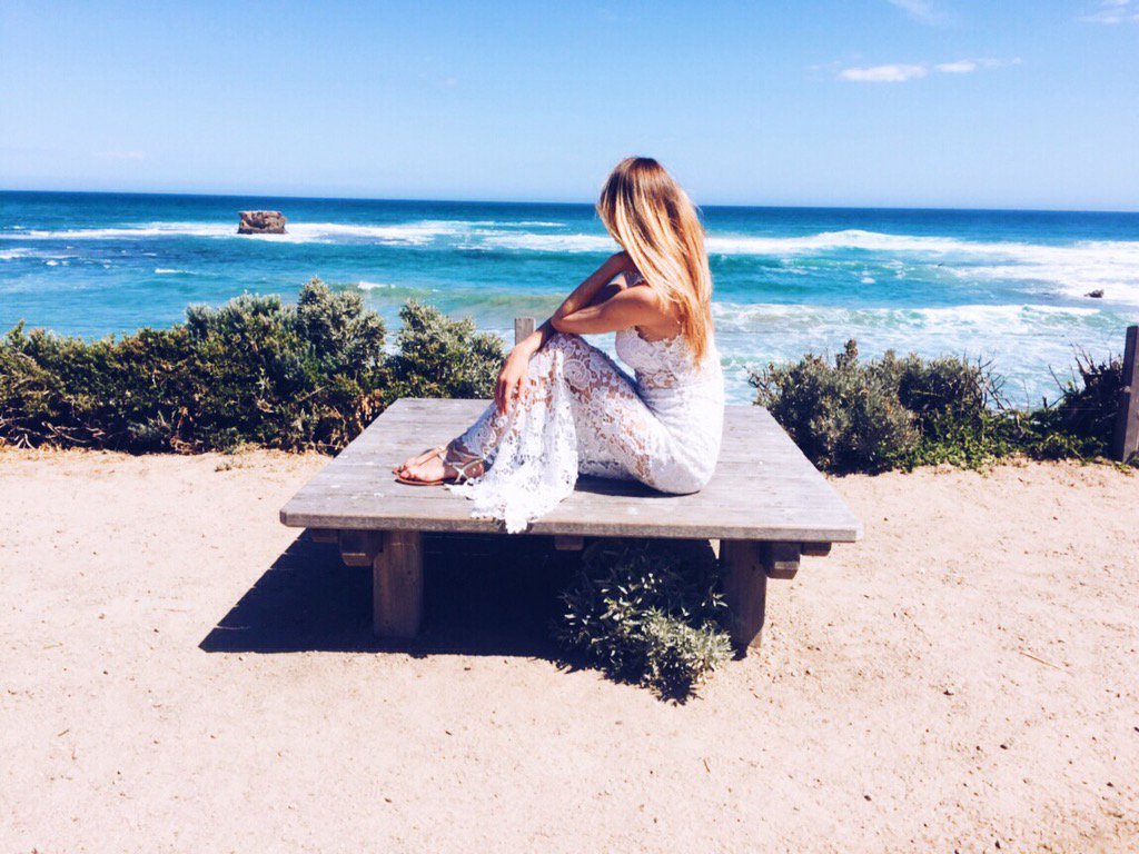 designstravels's tweet photo. This view 🍃 Always a pleasure to visit #Sorrento @morningtonpen #destinationperfect #BTS @5staraustralia https://t.co/uV6aMJnyXm