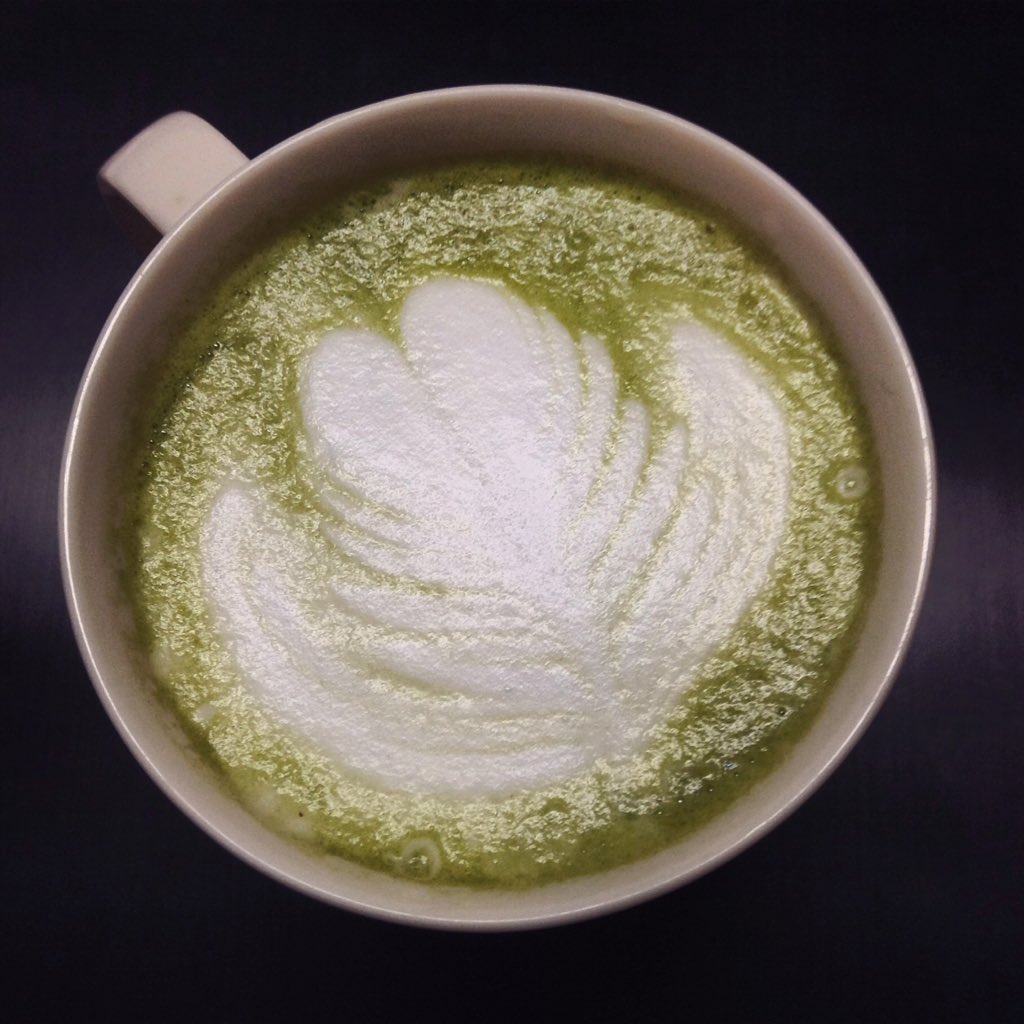 tangyahan's tweet photo. #greentealatte from #younger #brother ;#taste as good as #store; feel #lucky #home #love #happiness in #Taiwan https://t.co/vvdrlY1p9u