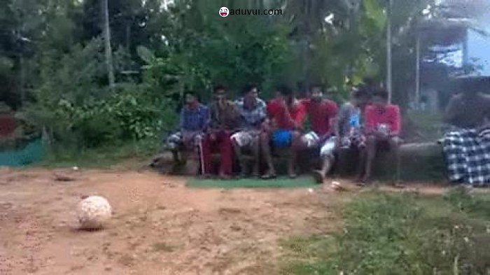 aduvui's tweet photo. S��t nè https://t.co/wF7FZ01s6k https://t.co/qBDcWpwCbz