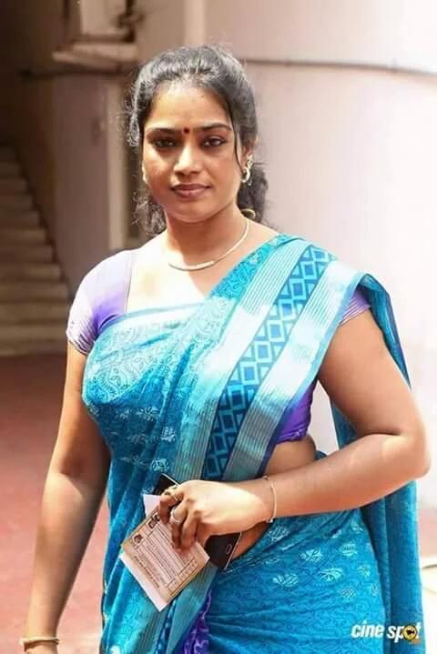 anthony50197794's tweet photo. "@mhanifa391: உன்னுள் தெரியுது காமம்
என்னுள் வளியுது மோகம்"g https://t.co/L3zHpHLae2