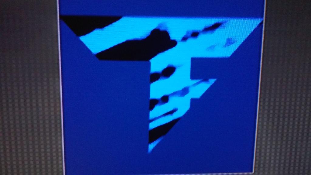 FluffyCreeper24's tweet photo. #TaZeUp https://t.co/tBZBkMAf2i