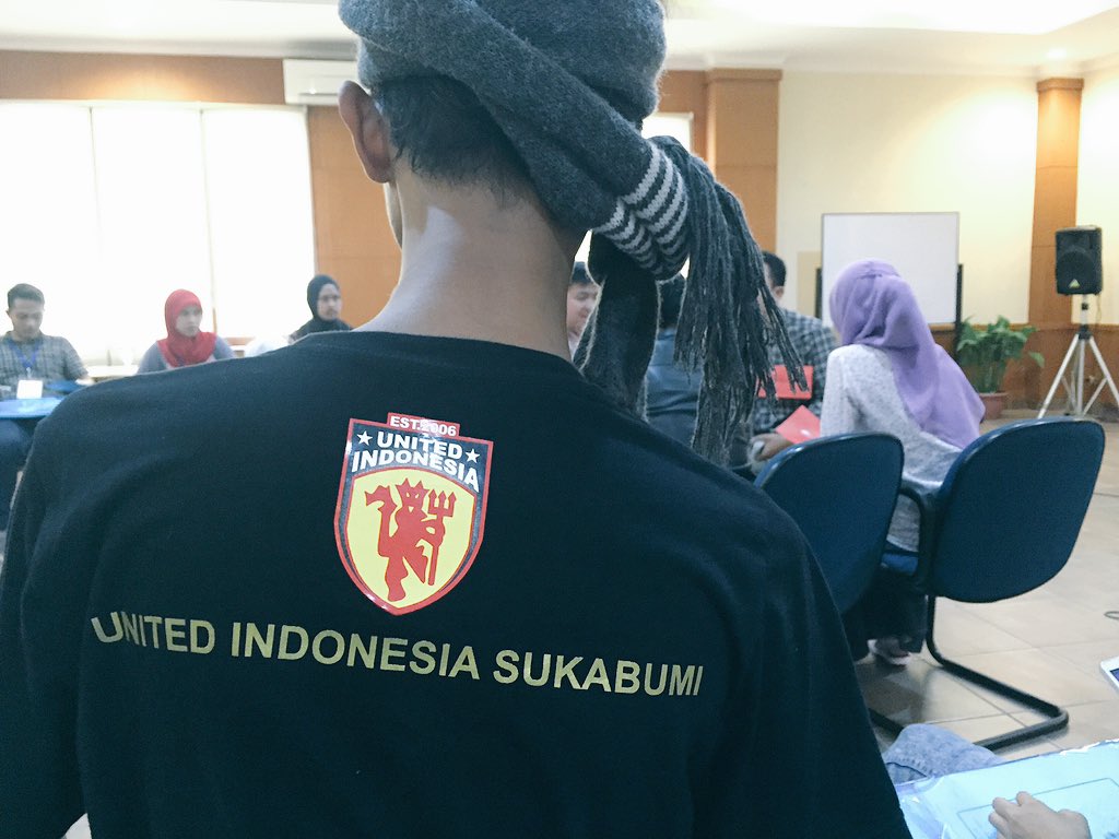 READY_INA's tweet photo. Para anak muda #READY_Sukabumi bermain peran dlm mengadvokasi studi kasus intoleran. #READY_INA #mocipeacesukabumi https://t.co/PFhn8kcOz4