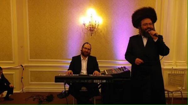 ProductionMG's tweet photo. Great job Don by @YankyBriskman on keys  with Moshe Yida Goldberger as lead #MGproduction #power #wedding https://t.co/5Cvra9aQAB