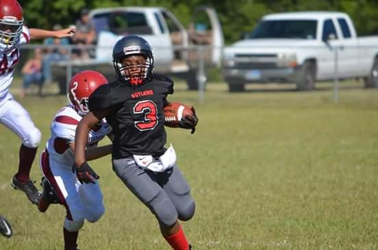 CedricReescano3's tweet image. HARD WORK PAYS OFF! WE PUT A LOT WORK N IN THE OFF SEASON! #KED #OUTLAWS #20TDS ALRDY! MNTH AND HALF TIL WE FINISH!