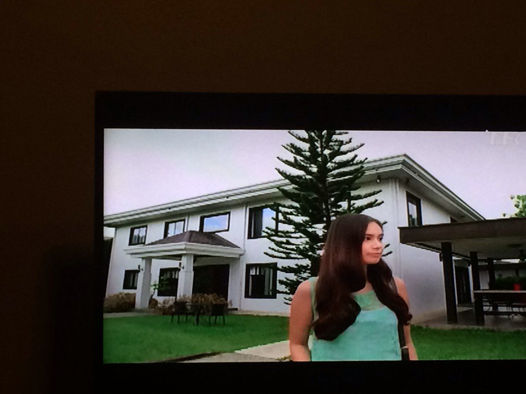 TesLex082016's tweet photo. #tbt #allofmeTarget tama @yenxsantos Lena mag move Na kayo ng Bahay! Tama yan! Hindi mo kailangan si Henry! 😭😭😭 https://t.co/xTk4B4AFUT