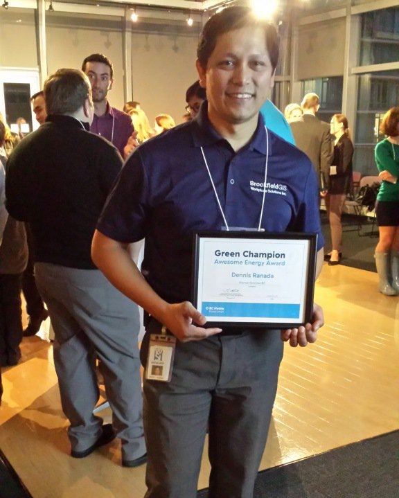 roger_billings's tweet photo. Tremendous honor for @RanadaDennis of @BrookfieldGIS who was recognized as a #Green Champion by @bchydro !! https://t.co/2yaLRKfYXG