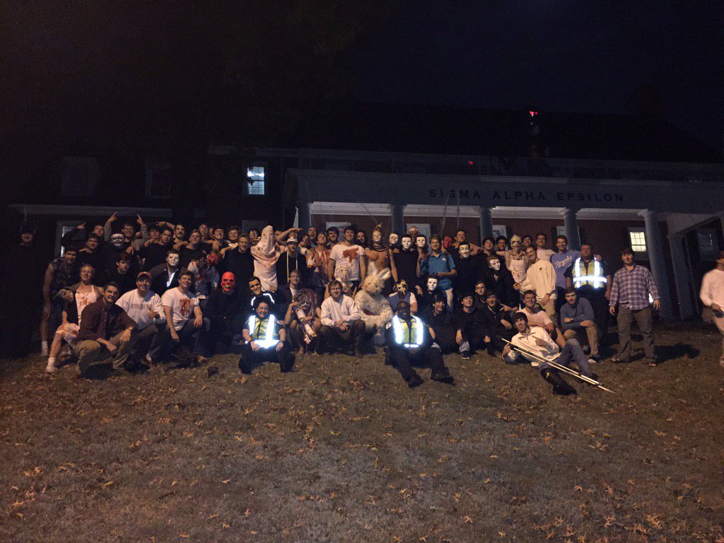 SAE_Arkansas's tweet photo. It was a very successful 3rd annual Haunted House! Thanks to everyone who came out. Proceeds go to @archildrens https://t.co/3tPFqe2Zhk