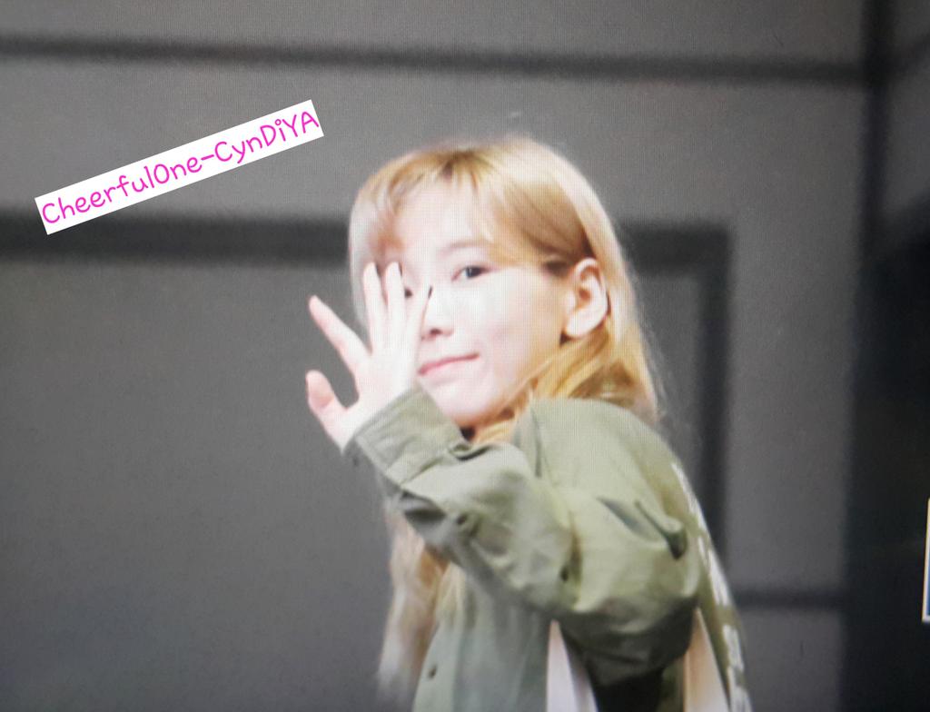 [PIC][17-09-2015]TaeYeon tổ chức Solo Concert "A Very Special Day" trong chuối Series Concert - "THE AGIT" của SM Entertainment tại SM COEX - Page 2 CSd_WjsU8AEnZJZ