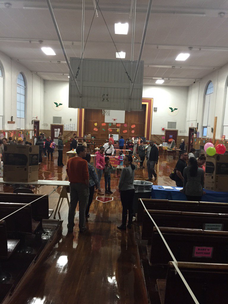 Glenside Fall Fest! Amazing family night! Equipped with <a href="/WATCH_DOGS/">WATCH D.O.G.S.</a> #PSUBerks  #salsa <a href="/RDGschools/">Reading School District</a> #RSDproud