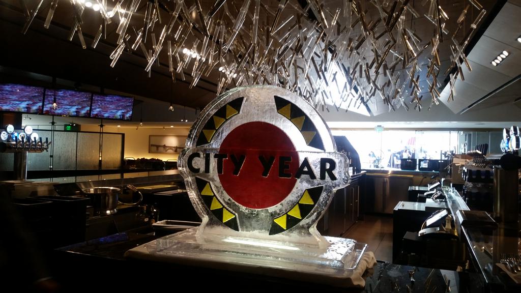 cysjsaints's tweet photo. When @CityYearSanJose @CityYear gets our own ice sculpture! #ONECY #makebetterhappen #graduationandbeyond https://t.co/ZbOApQ42Q6