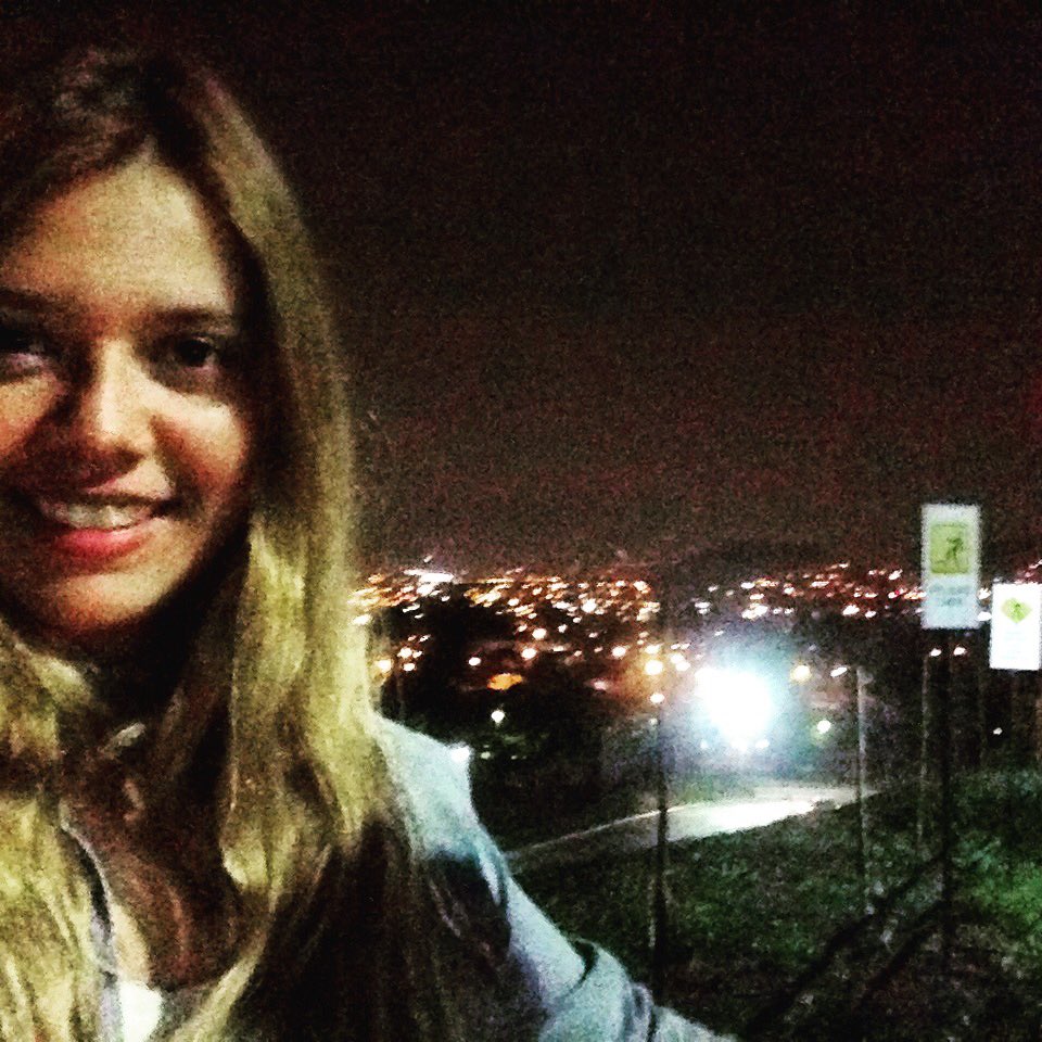 ValeTorresNeira's tweet photo. #noche #santiago #Chile #beautiful #night 🌚💫🙃 #ClubOriente, #LasCondes https://t.co/AK7lBWktLn