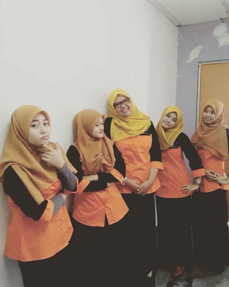 fathihah101193's tweet image. Done presentation BCom!!
#buddies
#sameclass #samegroup #sameroom