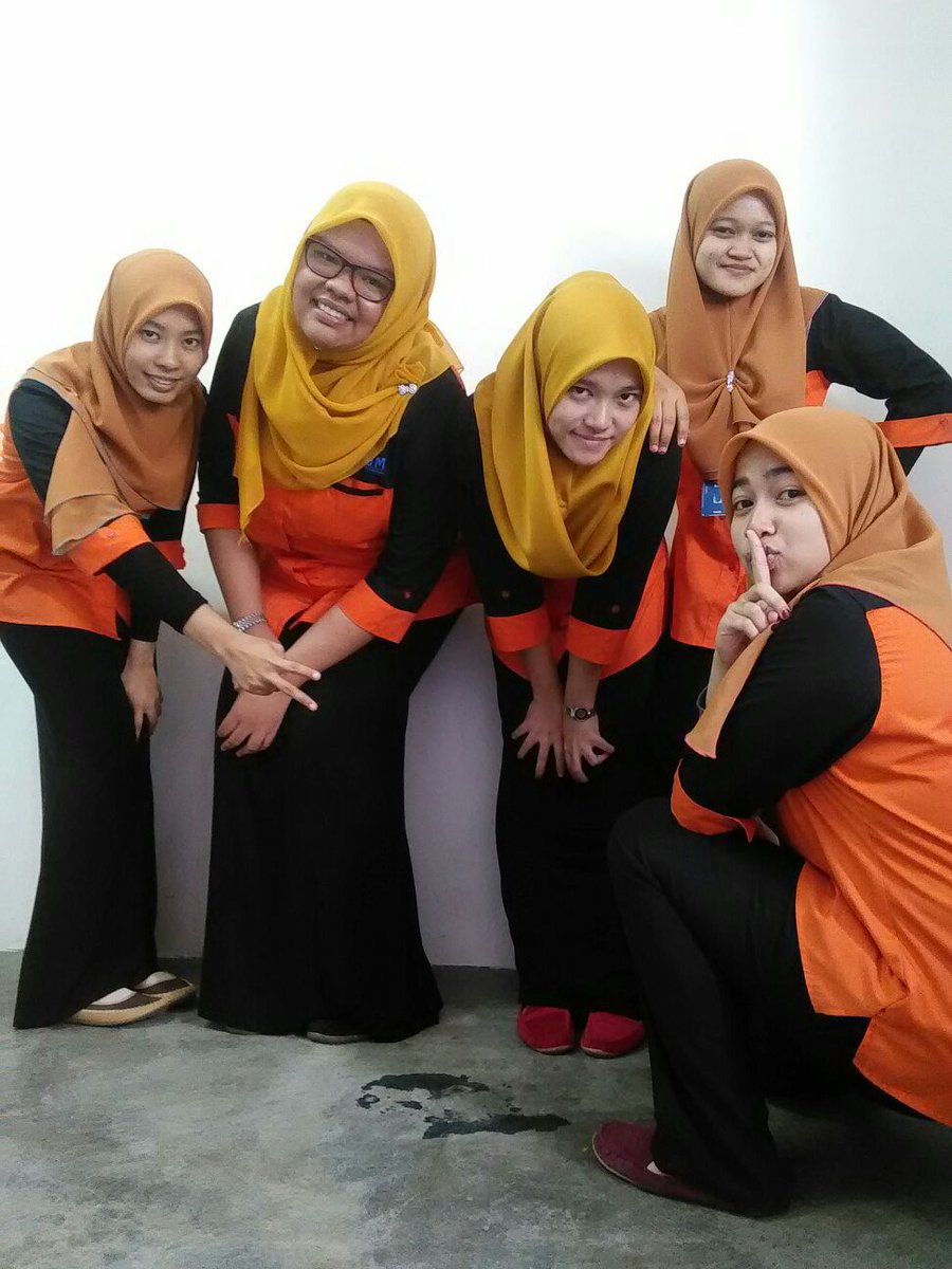 fathihah101193's tweet image. Done presentation BCom!!
#buddies
#sameclass #samegroup #sameroom