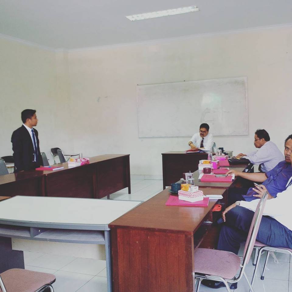 SELAMAT &amp; SUKSES KETUM <a href="/HIPMIparepare/">BPC HIPMI PAREPARE</a> H. <a href="/TasmingHamid/">Tasming Hamid</a>, SE., MH yudisium Magister Ilmu Hukum UMI sangat memuaskan
