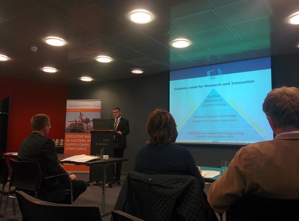 VisserWicher's tweet photo. CDTEG chair Wil van Heeswijk: pillars for innovation are data, technology and education. High on agenda #2015WCOTIF https://t.co/SOlWwmsB7L
