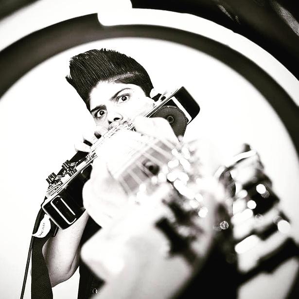 Lascel__Lune's tweet photo. Awesome shot! @DSaRemainsDSame it's almost your Birthday!!!!! #billytalent #birthday https://t.co/AelIV2iThJ