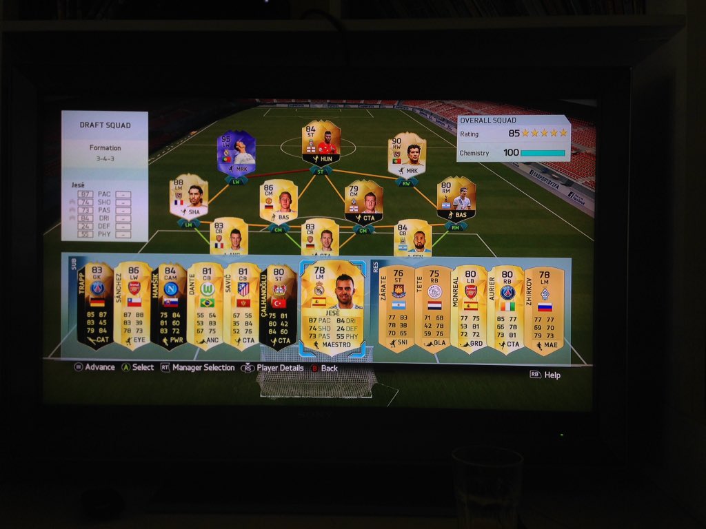 Fifa16_bets's tweet photo. The best FUT draft possible @MattHDGamer I can't believe this!!! https://t.co/MQIdxzDt1N