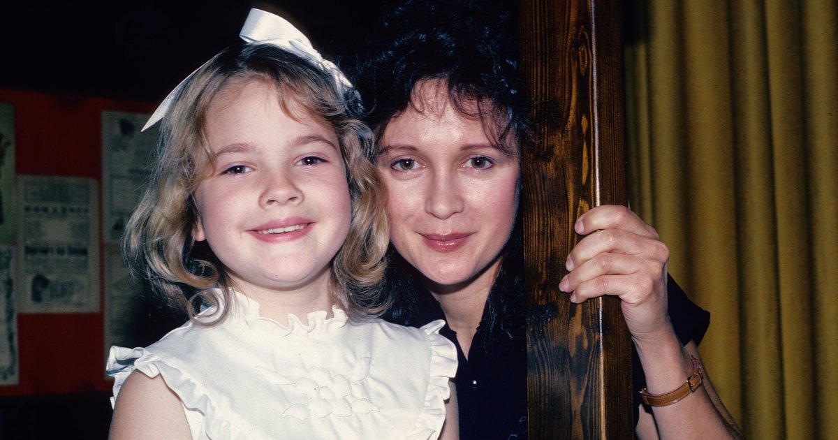 HuffPost's tweet photo. Drew Barrymore has financially supported her mother since emancipation at age 15 https://t.co/irdvRjUuo4 https://t.co/dxyMypXDsy