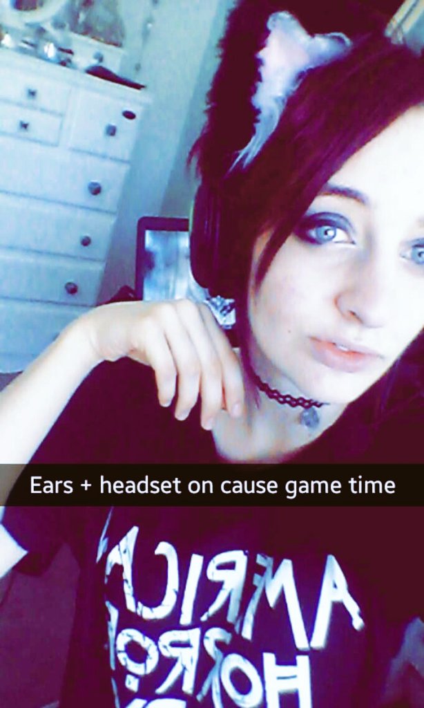 Megzi_i's tweet photo. #gaminggggg https://t.co/GP1sOMqfK9