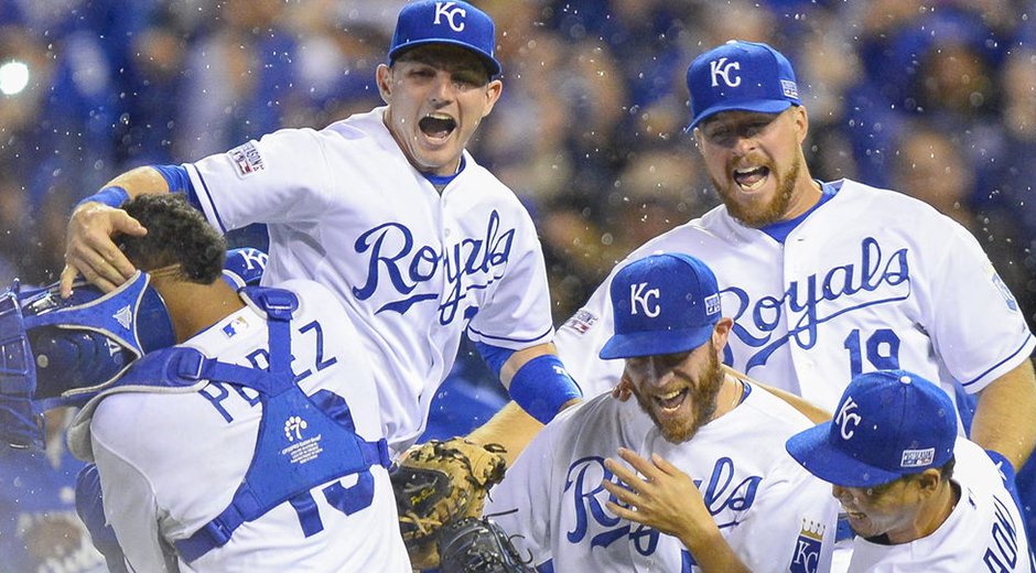 globovision's tweet photo. #EsNoticia Reales derrotan a los Mets y se van al frente en la Serie Mundial https://t.co/F9T0qCBni9 https://t.co/r2eZSf6EMK
