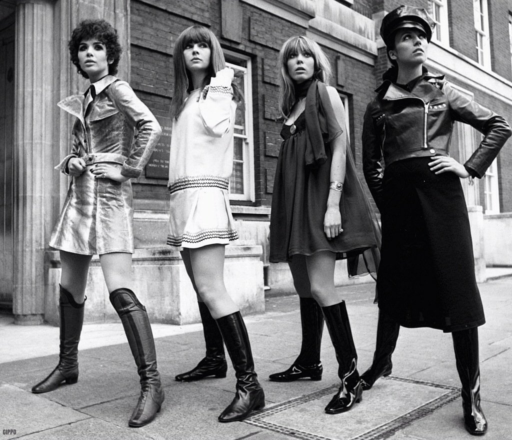 BohemiaRdLDN_VS's tweet photo. #ourblog we're writing our 60s #blog today #bohemiaroad #vintagefashionblog 1960's Fashion https://t.co/DN7zLzGpJ9