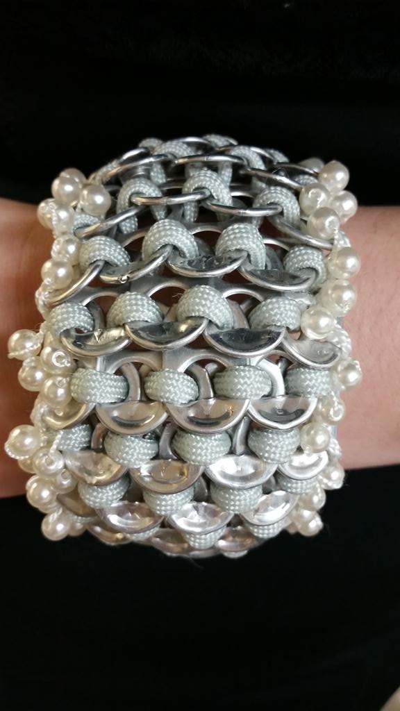 Streetcycled's tweet photo. Pop tab accessories! All were #handmade using cleaned &amp; smoothed #upcycled #poptabs! #conversationpiece https://t.co/MvKUadQS5D