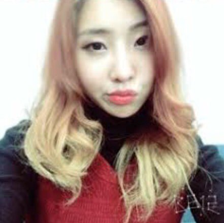 GlobalMinzy's tweet photo. Minzy updated her blog! How do I take her gorgeousness? These photos just killed me 😍💕 https://t.co/S3stK1TnO6