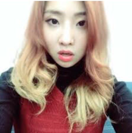 GlobalMinzy's tweet photo. Minzy updated her blog! How do I take her gorgeousness? These photos just killed me 😍💕 https://t.co/S3stK1TnO6
