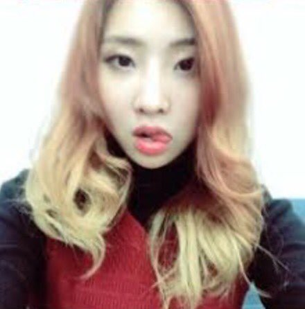 GlobalMinzy's tweet photo. Minzy updated her blog! How do I take her gorgeousness? These photos just killed me 😍💕 https://t.co/S3stK1TnO6